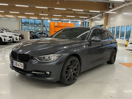 BMW 330 vaihtoauto