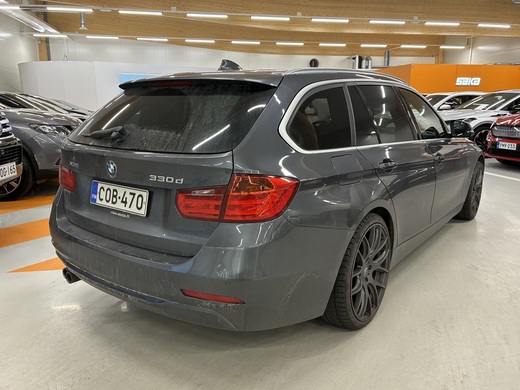 BMW 330 vaihtoauto