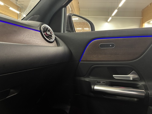 Mercedes-Benz EQA vaihtoauto