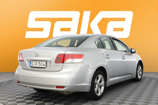 Toyota Avensis vaihtoauto