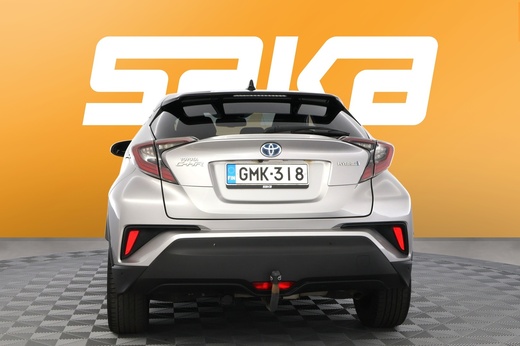 Toyota C-HR vaihtoauto
