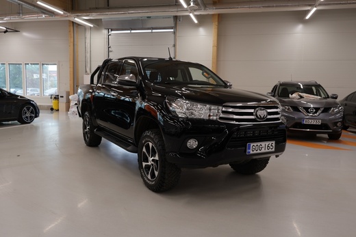 Toyota Hilux vaihtoauto