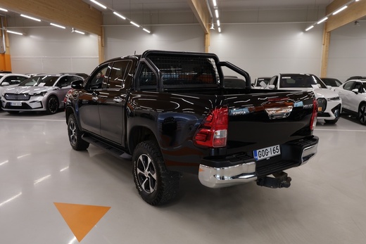Toyota Hilux vaihtoauto