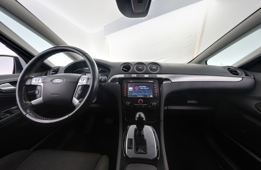 Ford S-MAX vaihtoauto