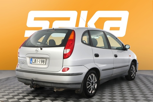 Nissan Almera vaihtoauto
