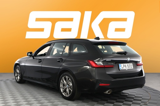 BMW 330 vaihtoauto