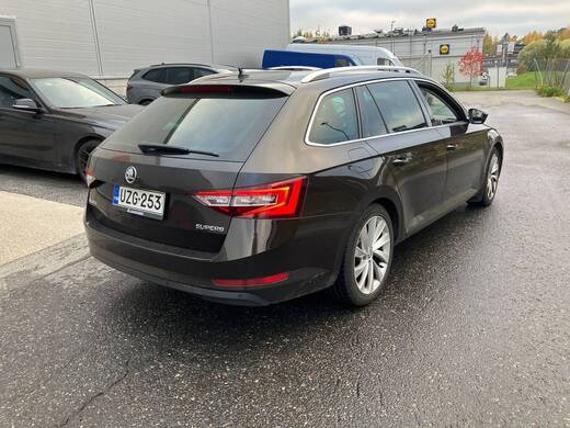 Skoda Superb vaihtoauto