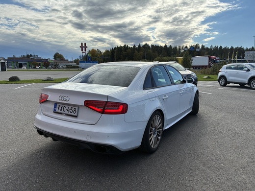 Audi A4 vaihtoauto