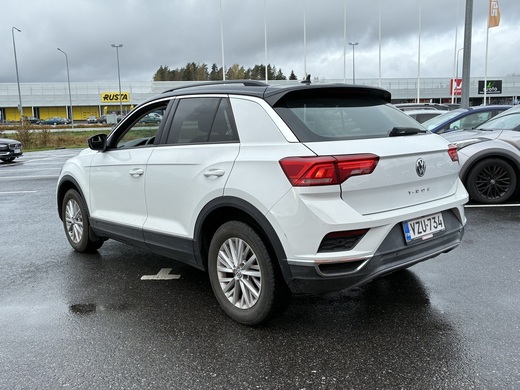 Volkswagen T-Roc vaihtoauto