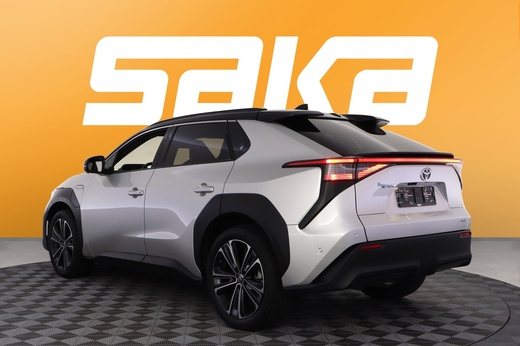 Toyota bZ4X vaihtoauto