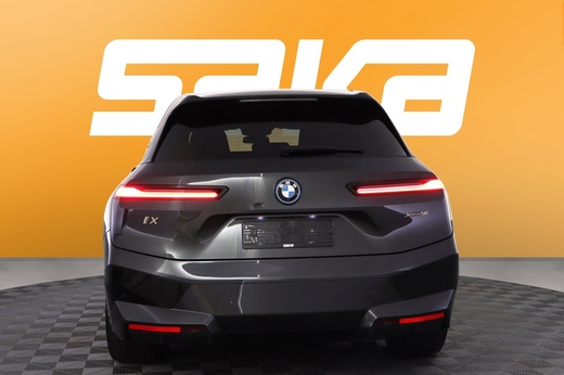 BMW iX vaihtoauto