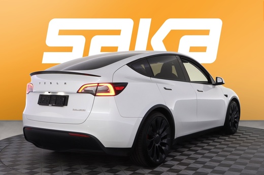 Tesla Model Y vaihtoauto