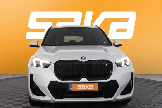 BMW iX1 vaihtoauto