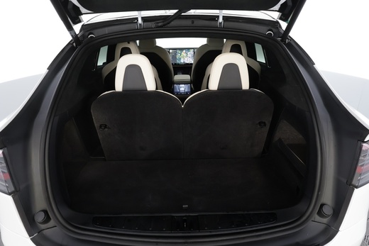 Tesla Model X vaihtoauto