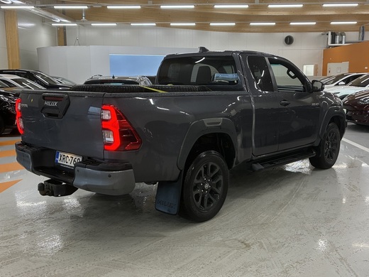 Toyota Hilux vaihtoauto