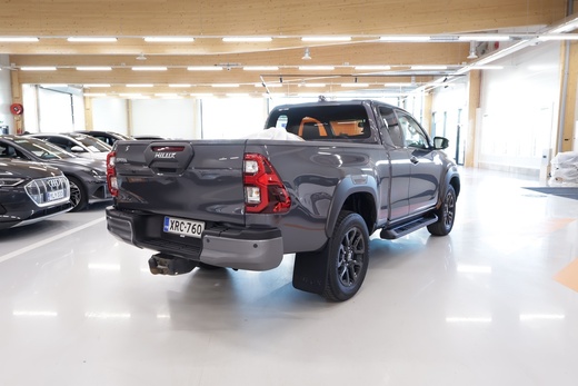 Toyota Hilux vaihtoauto