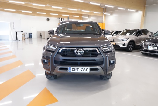 Toyota Hilux vaihtoauto