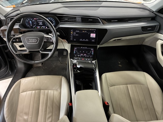 Audi e-tron vaihtoauto