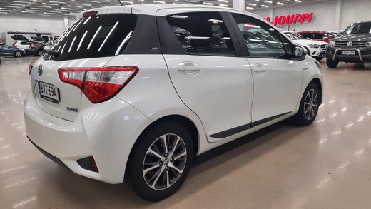 Toyota Yaris vaihtoauto