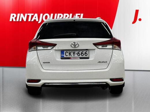 Toyota Auris vaihtoauto