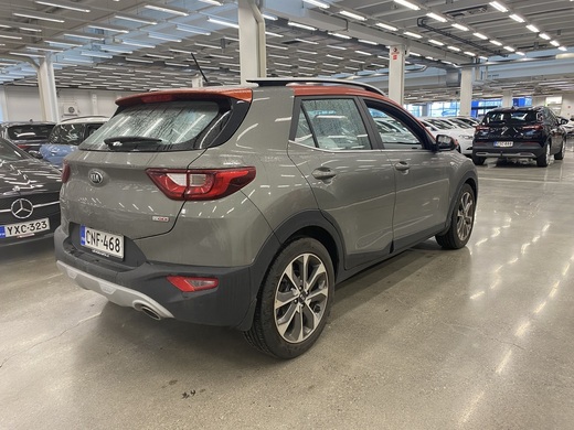 Kia Stonic vaihtoauto