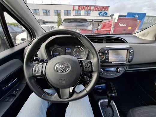 Toyota Yaris vaihtoauto