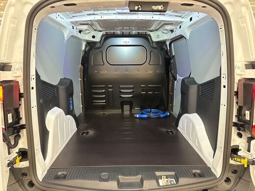 Ford Transit Courier vaihtoauto
