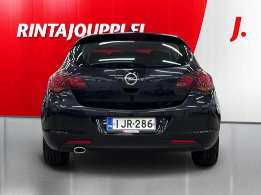 Opel Astra vaihtoauto