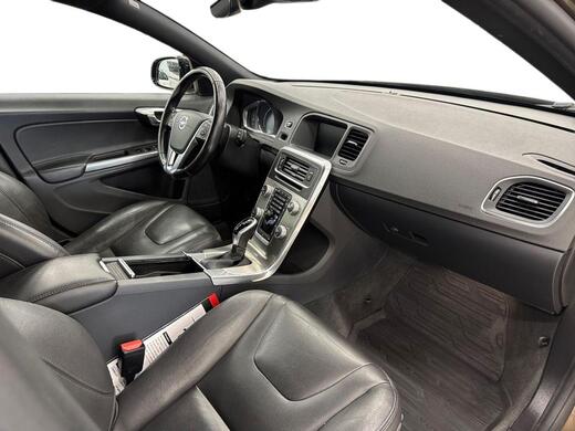Volvo V60 Cross Country vaihtoauto