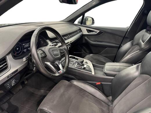 Audi Q7 vaihtoauto