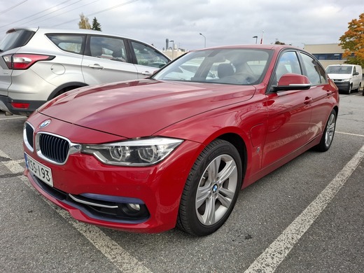 BMW 330 vaihtoauto