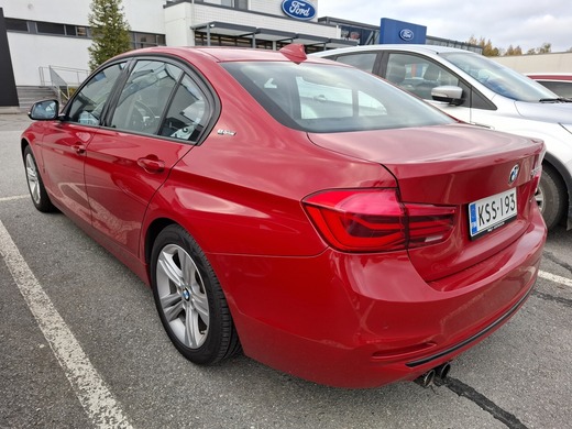 BMW 330 vaihtoauto