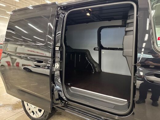 Ford Transit Connect vaihtoauto
