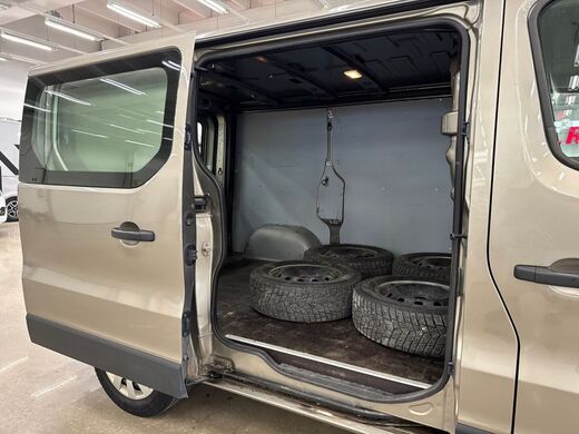 Opel Vivaro vaihtoauto