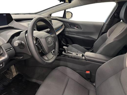 Toyota Prius Plug-in vaihtoauto