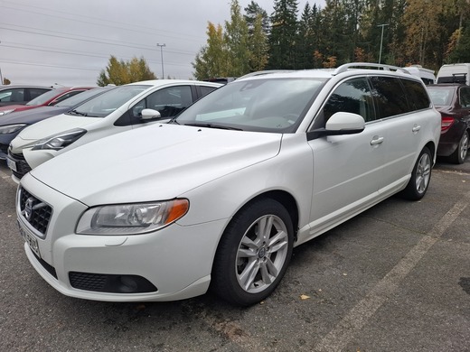 Volvo V70 vaihtoauto