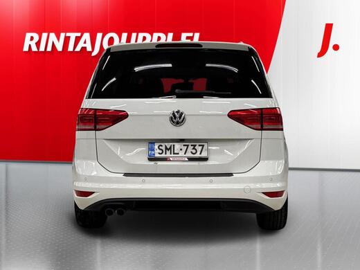 Volkswagen Touran vaihtoauto