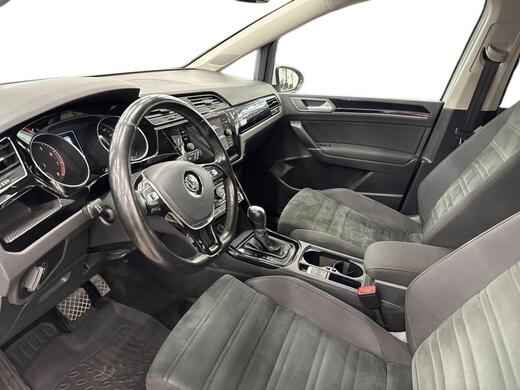Volkswagen Touran vaihtoauto