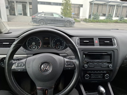 Volkswagen Jetta vaihtoauto