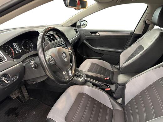 Volkswagen Jetta vaihtoauto