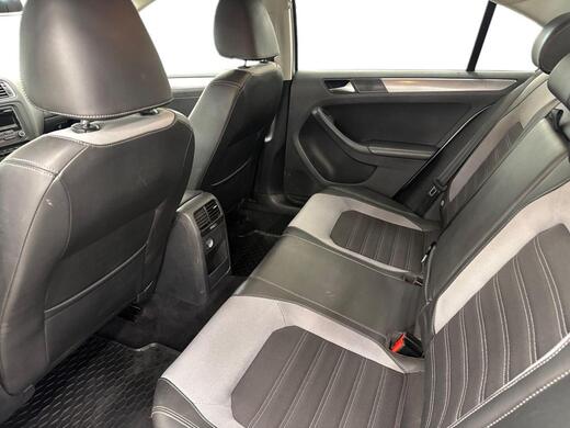 Volkswagen Jetta vaihtoauto