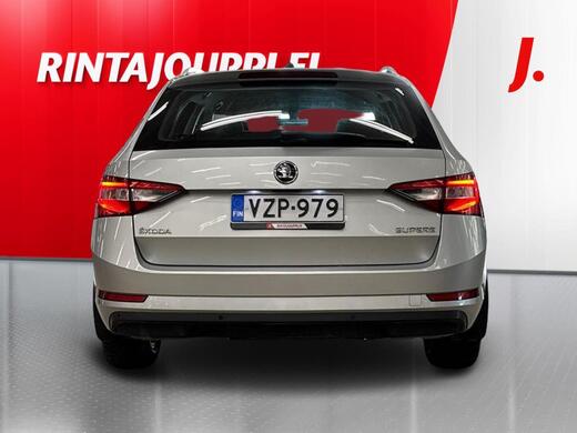 Skoda Superb vaihtoauto