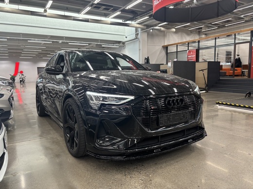 Audi e-tron vaihtoauto