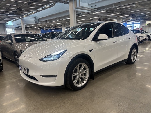 Tesla Model Y vaihtoauto