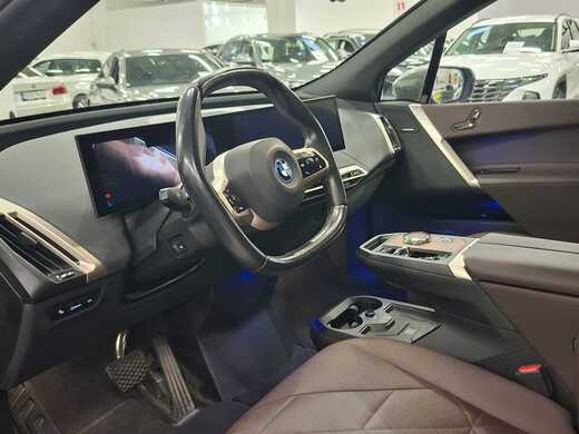 BMW iX vaihtoauto