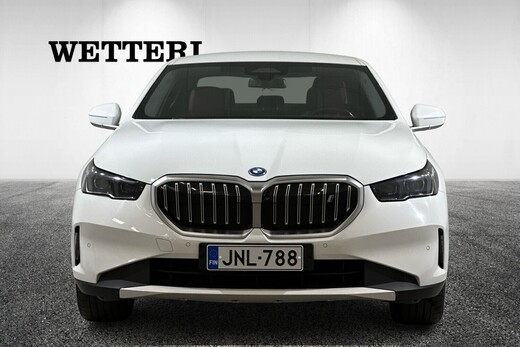 BMW i5 vaihtoauto