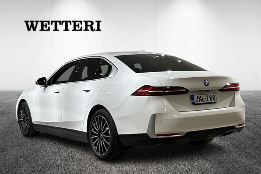 BMW i5 vaihtoauto