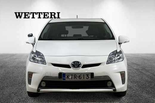 Toyota Prius Plug-in vaihtoauto