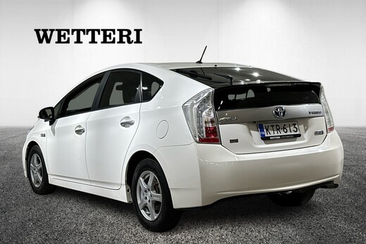 Toyota Prius Plug-in vaihtoauto