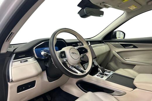Jaguar F-PACE vaihtoauto